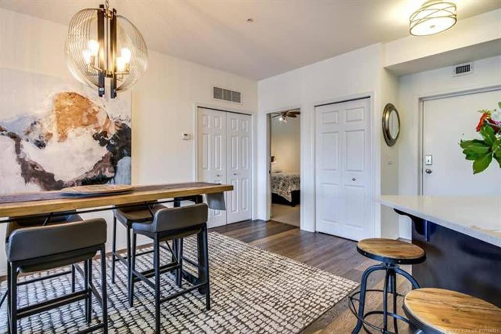Tranquil Waterfront Condo Κελόουνα  Εξωτερικό φωτογραφία