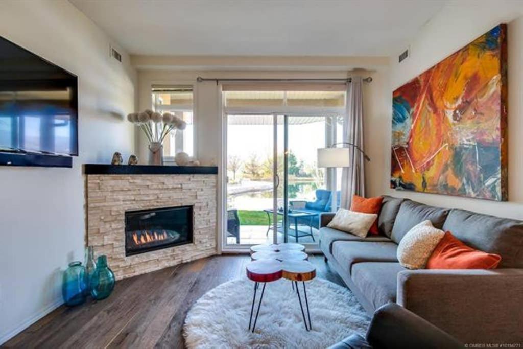 Tranquil Waterfront Condo Κελόουνα  Εξωτερικό φωτογραφία